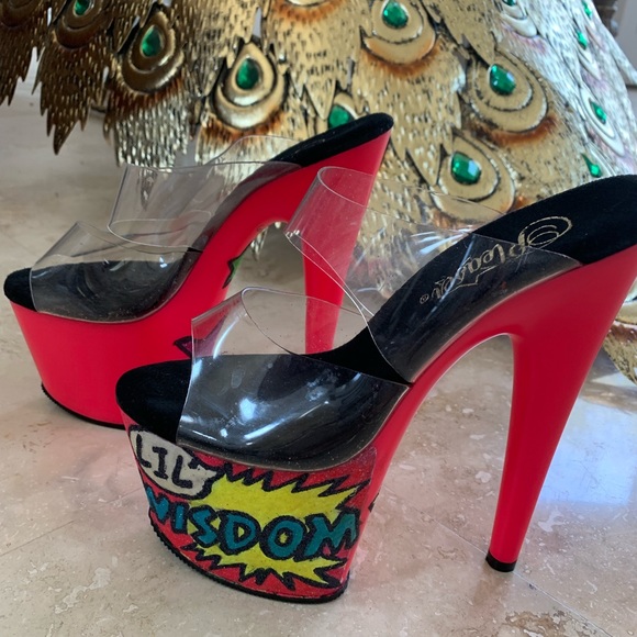 Custom Unique Superhero Pleaser Heels Size 5 - Picture 2 of 6